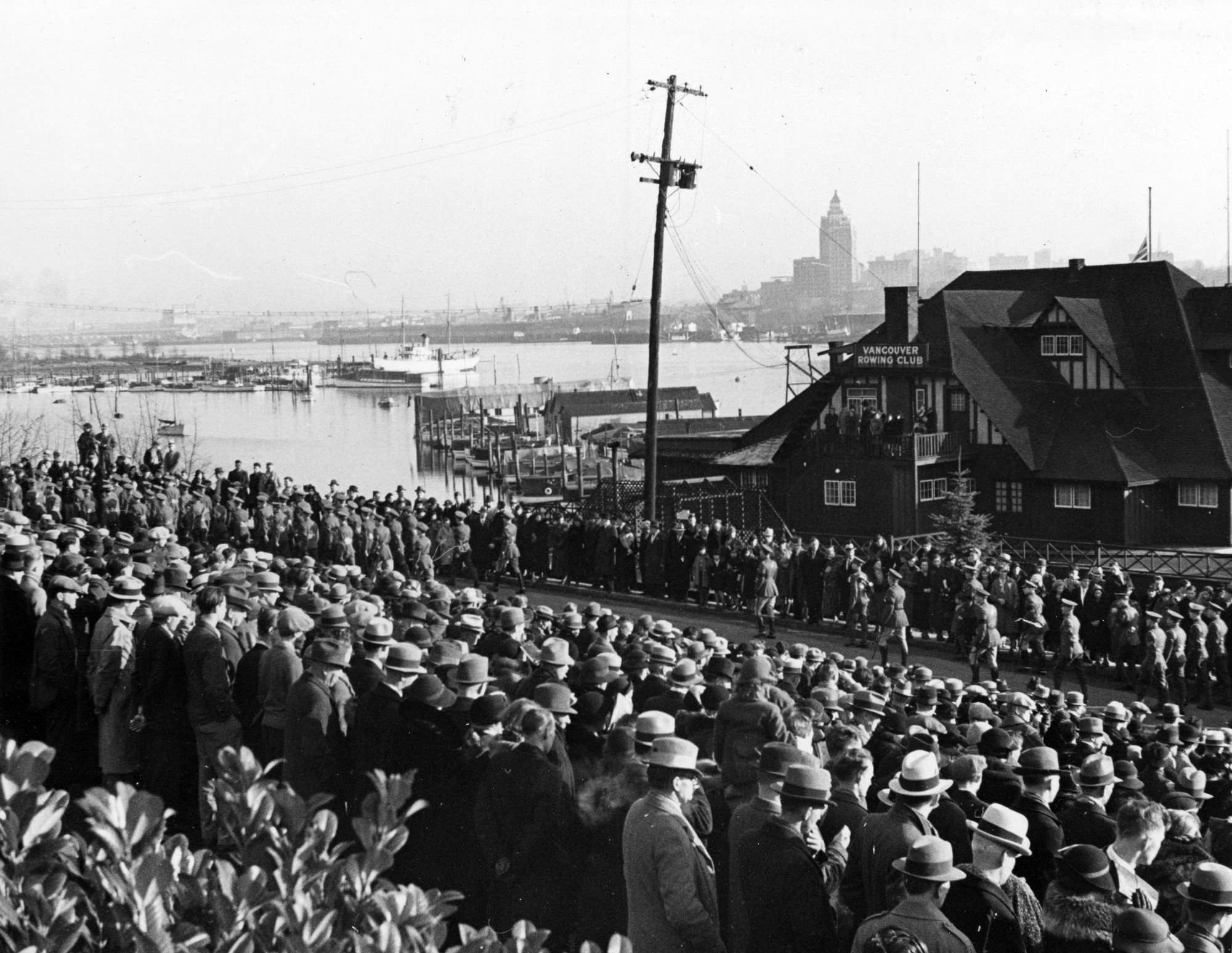 1936-military-parade-for-George-IV-memorial